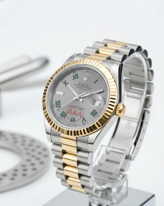 Rolex Oyster Perpetual Datejust (With Og Box)